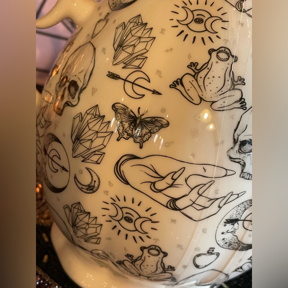 PARK CHATEAU NEW Mystical Moon Gypsea Witchy Boho Unique Teapot W/Gothic Motifs - Picture 6 of 12